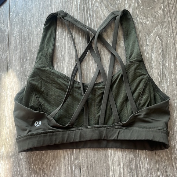 lulu lemon size 4 strapy  back sports bra energy - Picture 2 of 3